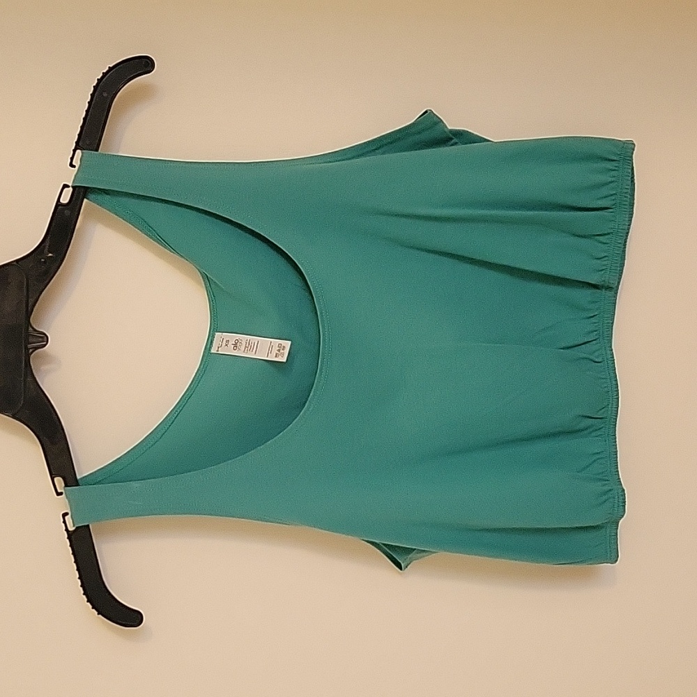 New Alo Yoga tank